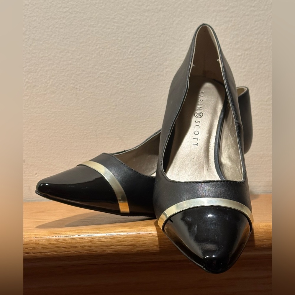 KAREN SCOTT Black Gold Striped Pointed Toe Kitten Heels. Sz 6.5 Business Casual